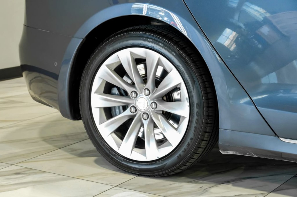 2018 Tesla Model S Image 58