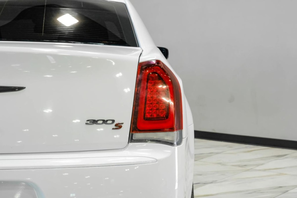 2022 Chrysler 300 Image 61