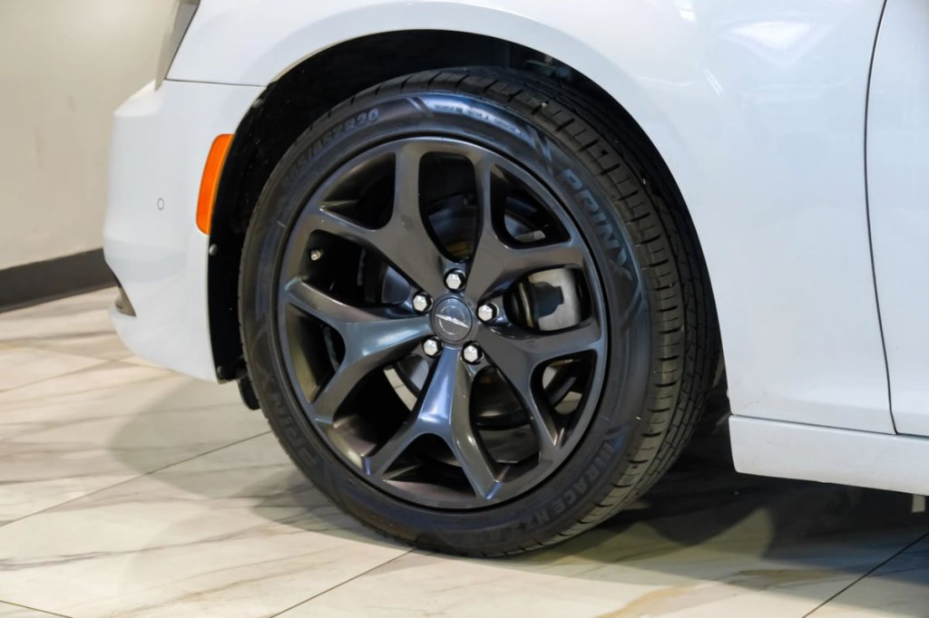 2022 Chrysler 300 Image 67