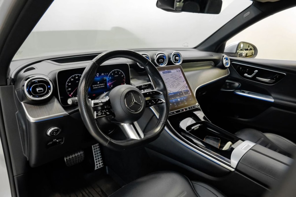 2023 Mercedes-Benz GLC-Class Image 4