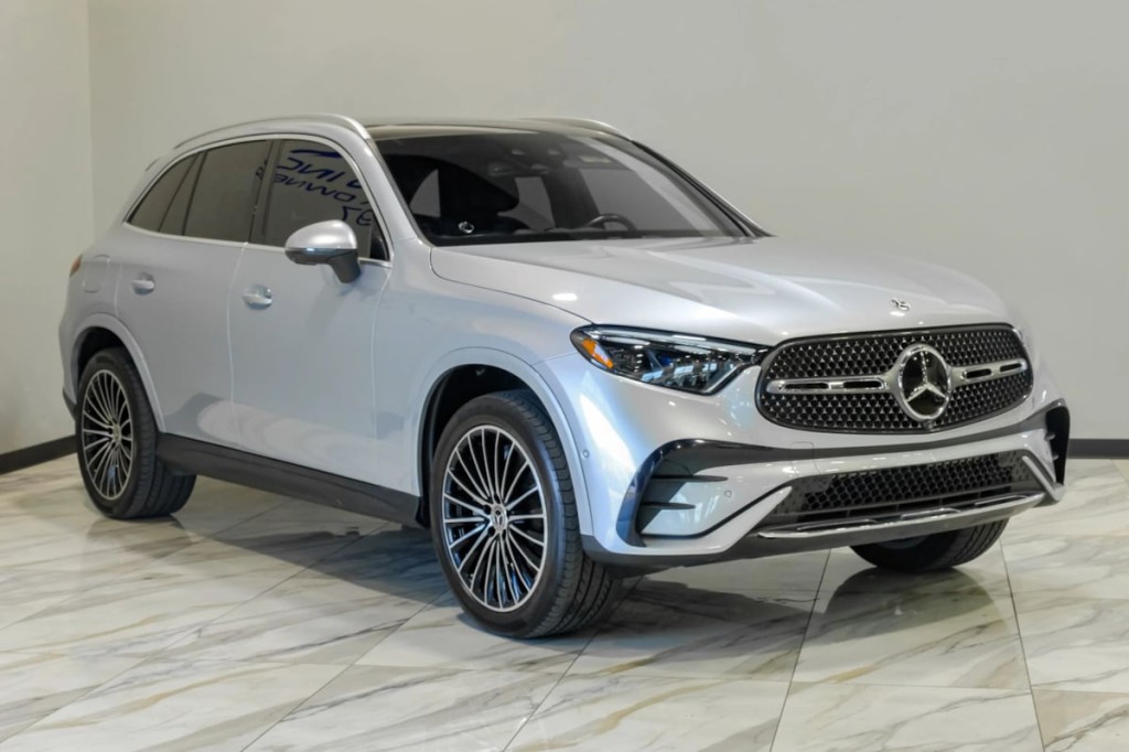 2023 Mercedes-Benz GLC-Class Image 10