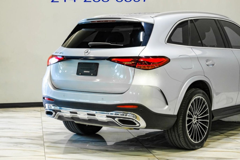 2023 Mercedes-Benz GLC-Class Image 13