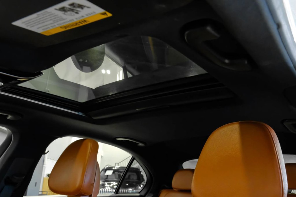 2022 Mercedes-Benz C-Class Image 6