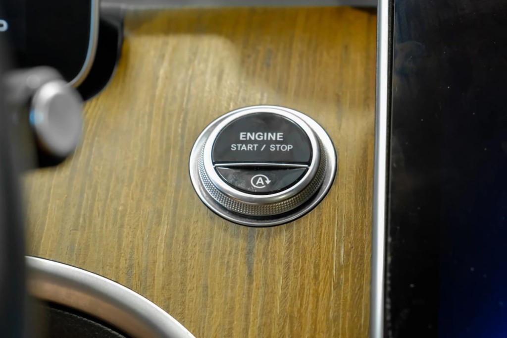 2022 Mercedes-Benz C-Class Image 29