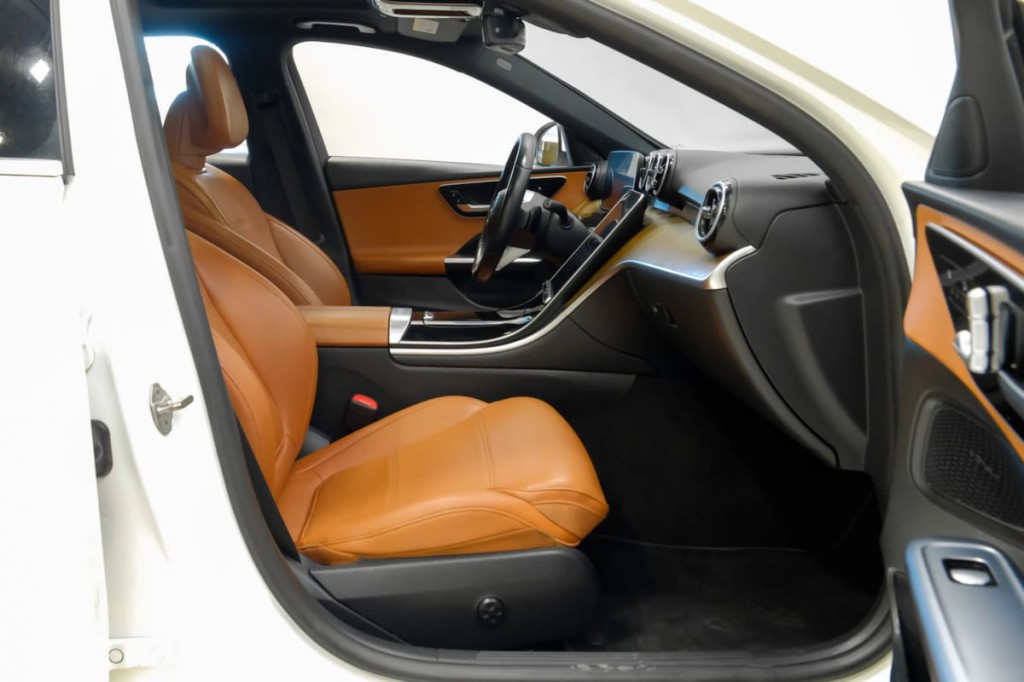 2022 Mercedes-Benz C-Class Image 39
