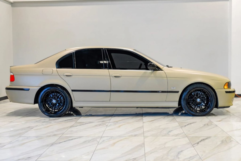 2003 BMW 5 Series Image 12