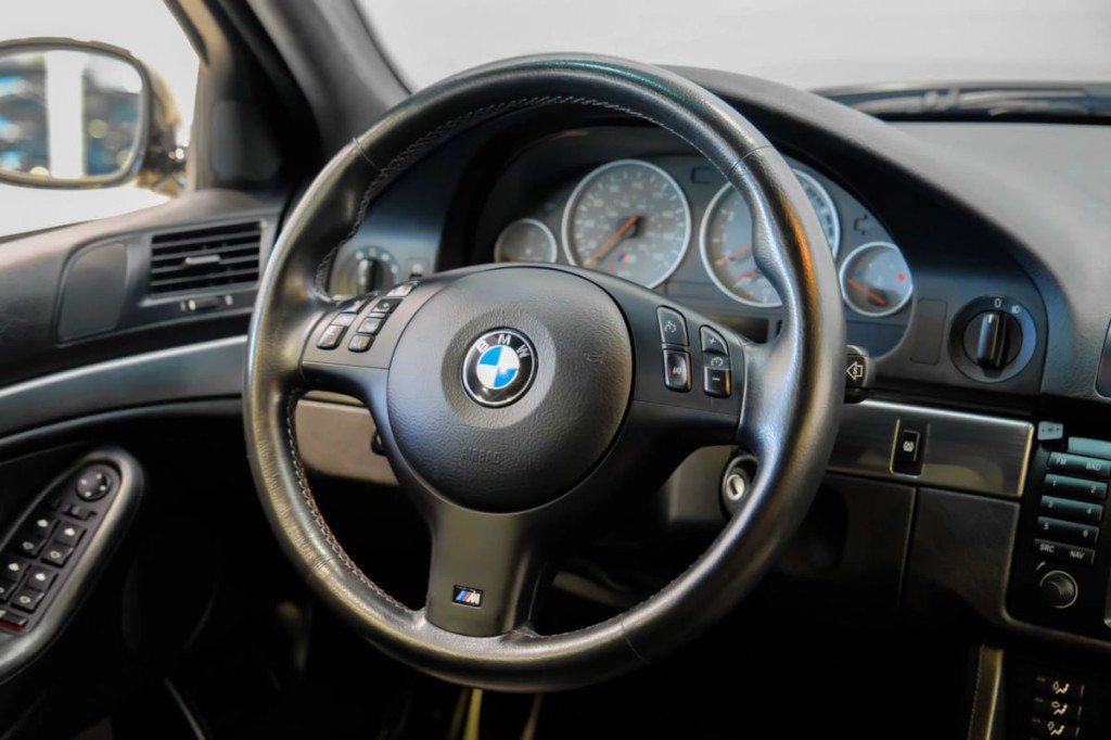 2003 BMW 5 Series Image 24