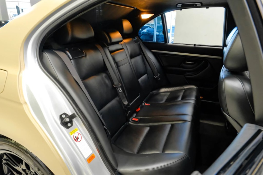 2003 BMW 5 Series Image 45