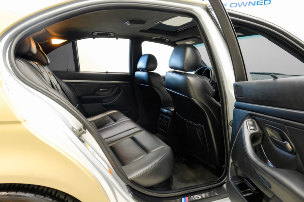 2003 BMW 5 Series Image 46