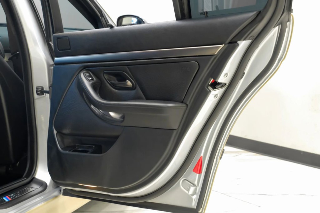 2003 BMW 5 Series Image 56