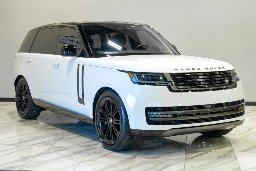 2025 Land Rover Range Rover Image 10