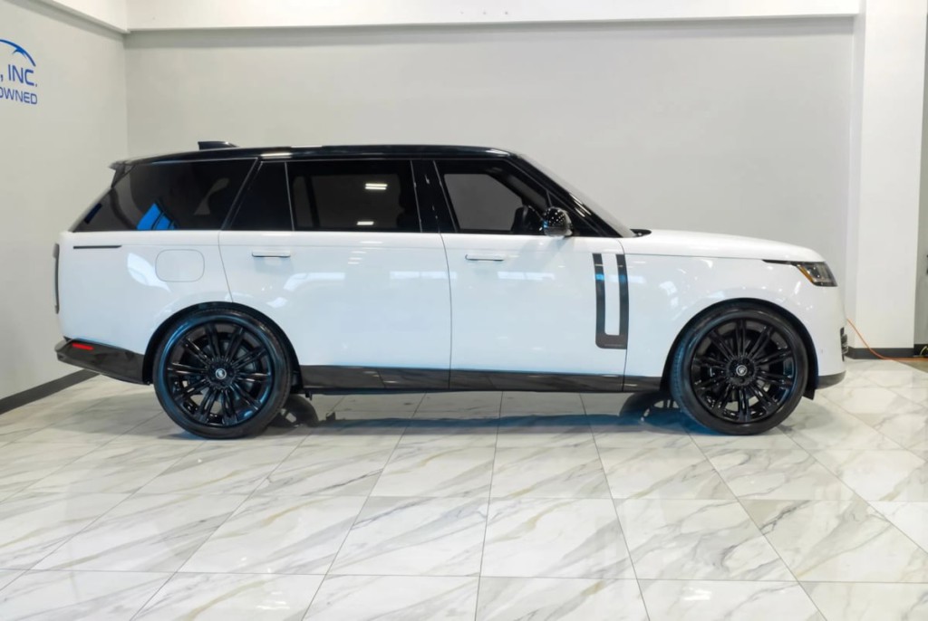 2025 Land Rover Range Rover Image 11