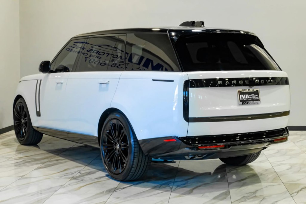 2025 Land Rover Range Rover Image 16
