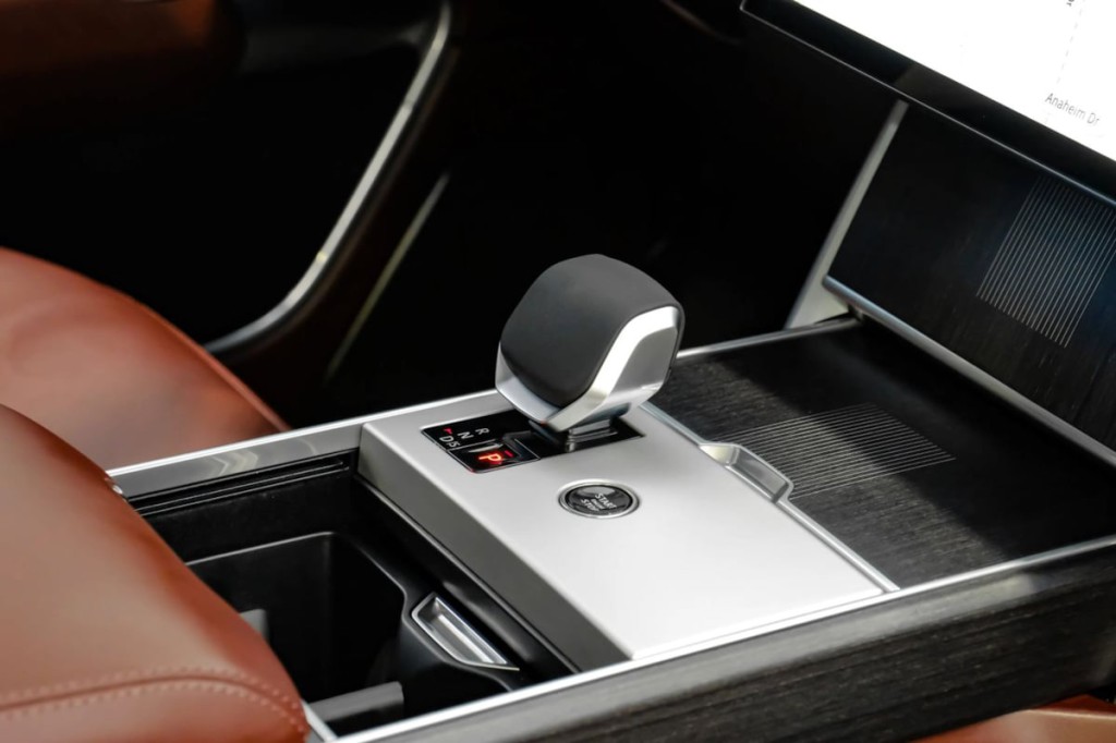 2025 Land Rover Range Rover Image 34