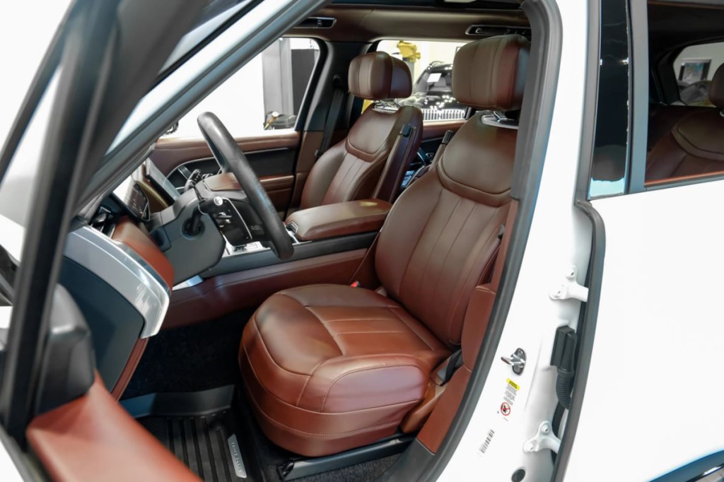 2025 Land Rover Range Rover Image 38