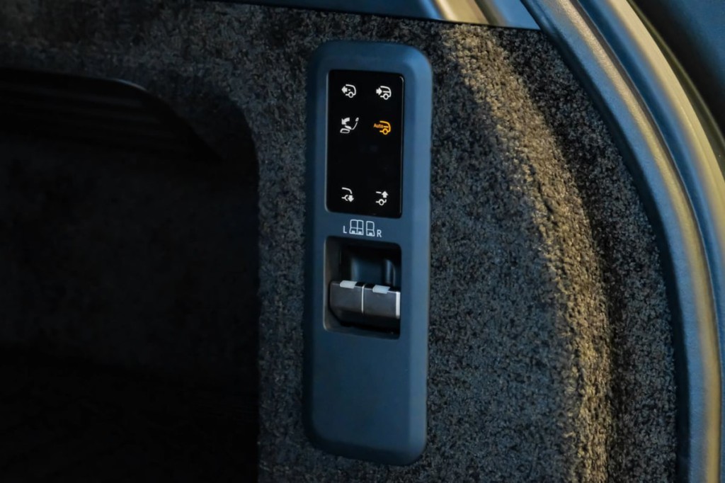 2025 Land Rover Range Rover Image 65