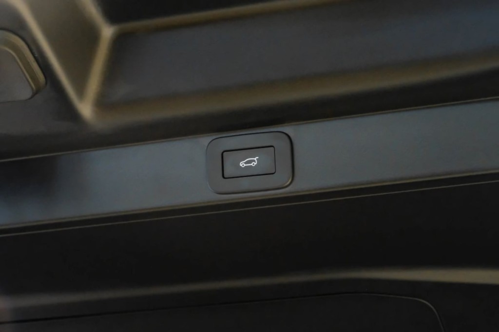 2025 Land Rover Range Rover Image 66