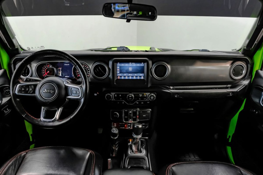 2021 Jeep Gladiator Image 16