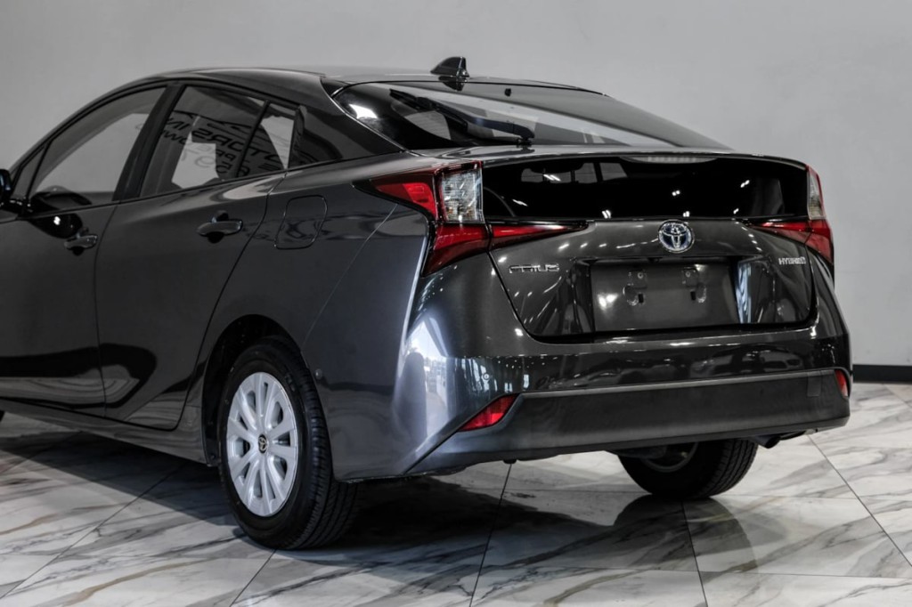 2020 Toyota Prius Image 14