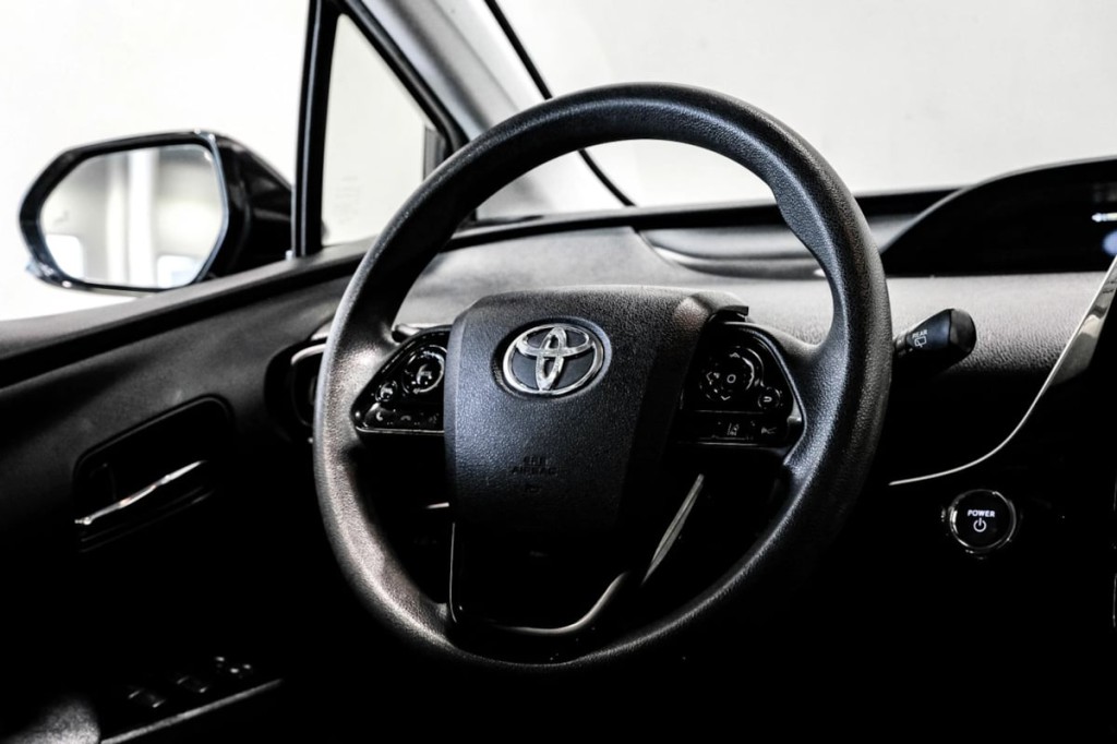 2020 Toyota Prius Image 18