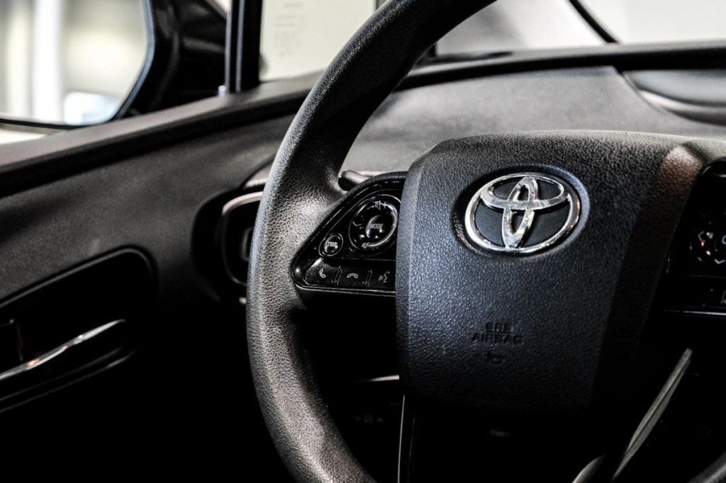 2020 Toyota Prius Image 19