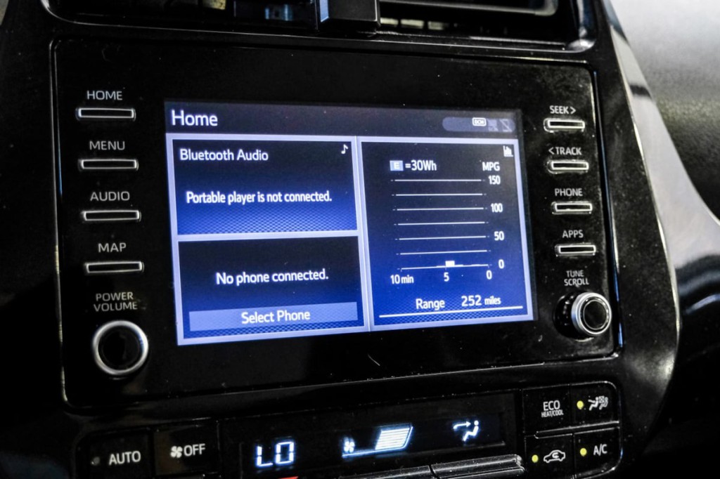 2020 Toyota Prius Image 26