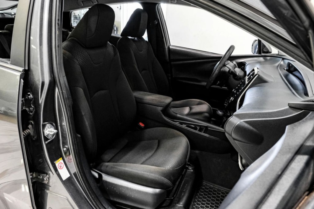2020 Toyota Prius Image 30
