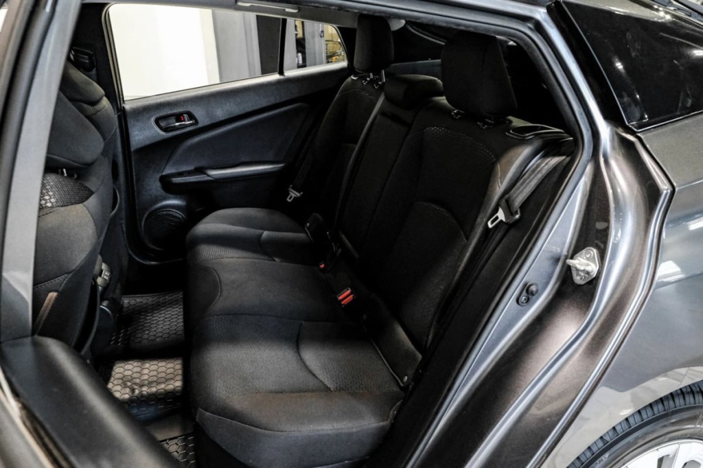 2020 Toyota Prius Image 34