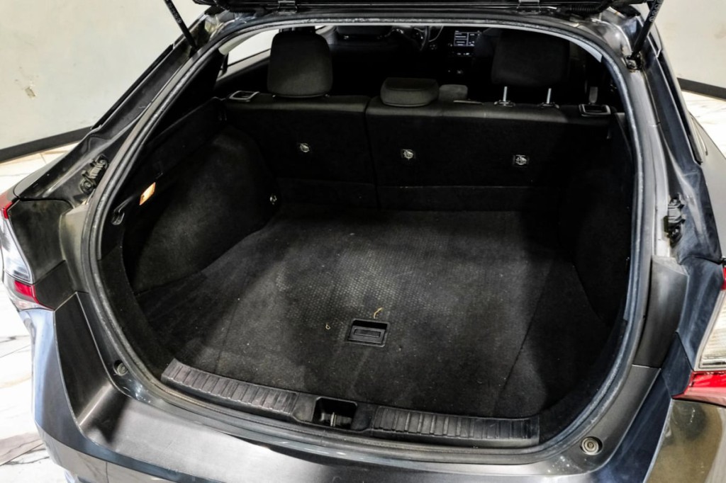 2020 Toyota Prius Image 47