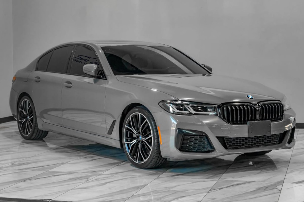 2021 BMW 5 Series Image 10
