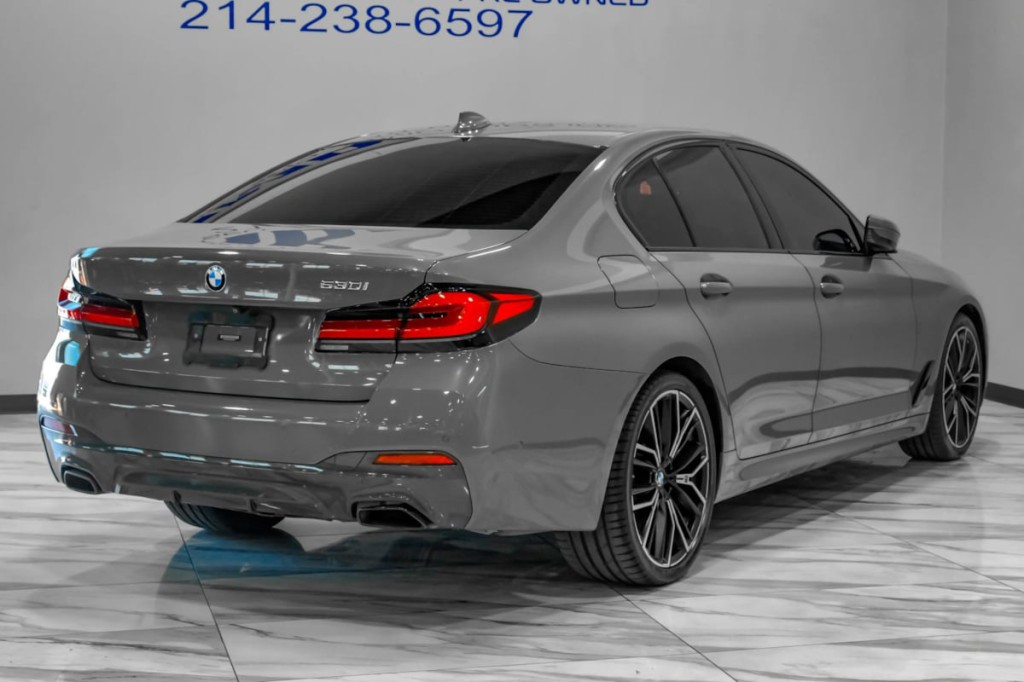 2021 BMW 5 Series Image 12