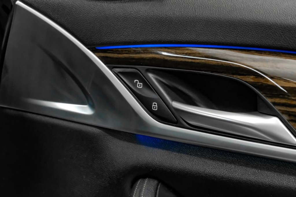 2021 BMW 5 Series Image 58