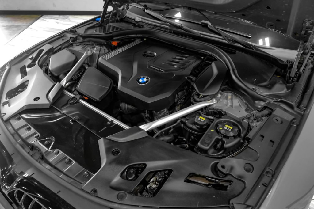 2021 BMW 5 Series Image 63