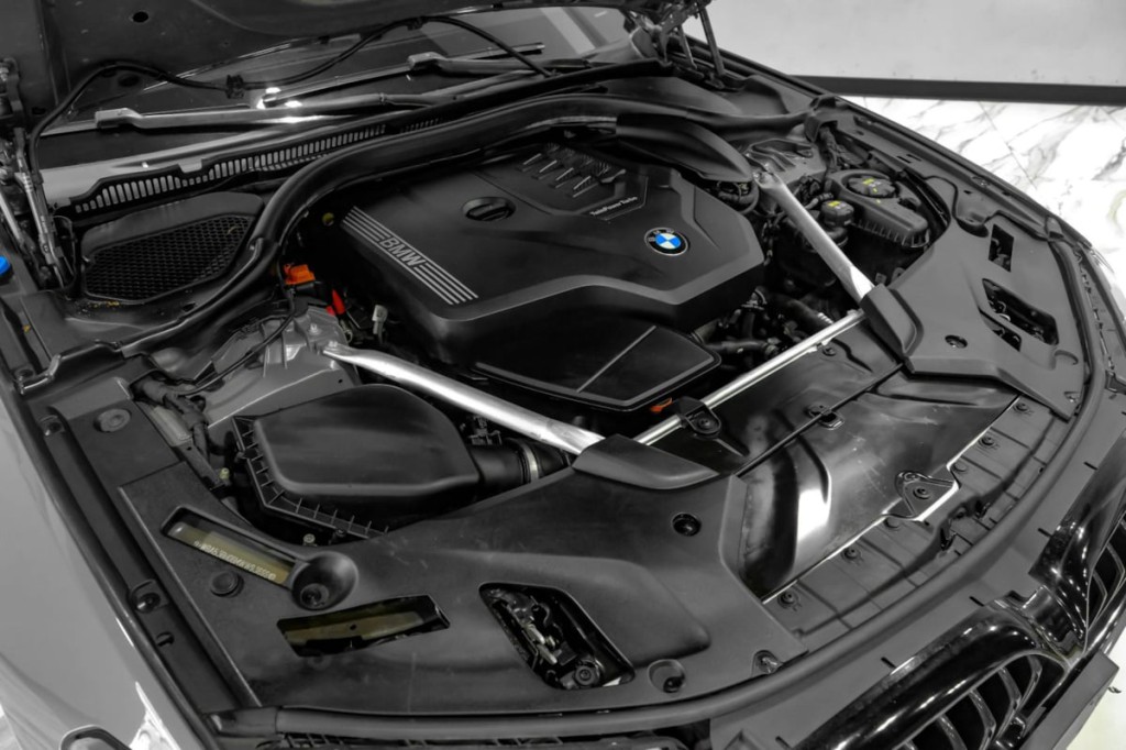 2021 BMW 5 Series Image 65
