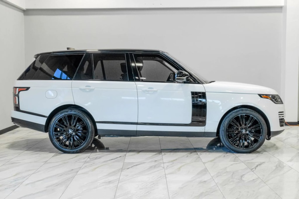 2020 Land Rover Range Rover Image 11