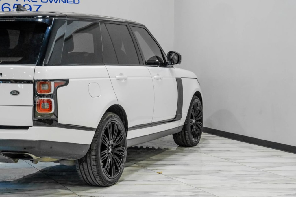 2020 Land Rover Range Rover Image 14