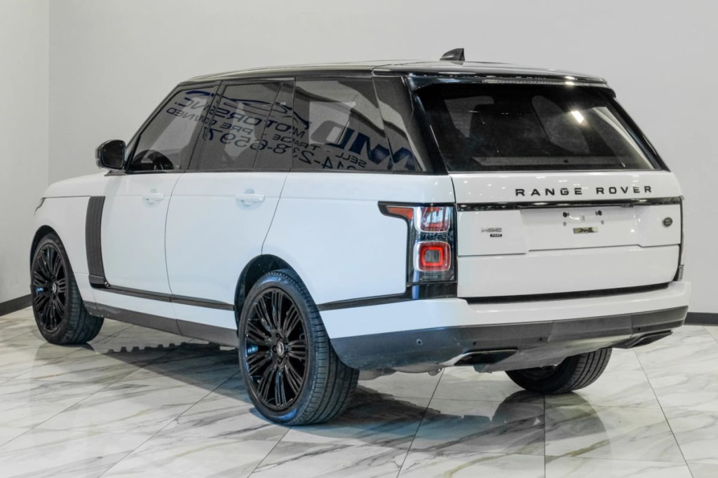2020 Land Rover Range Rover Image 16