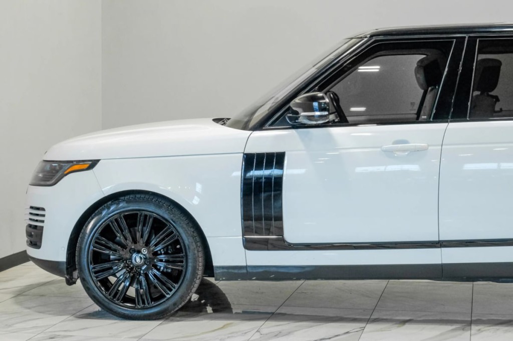 2020 Land Rover Range Rover Image 18