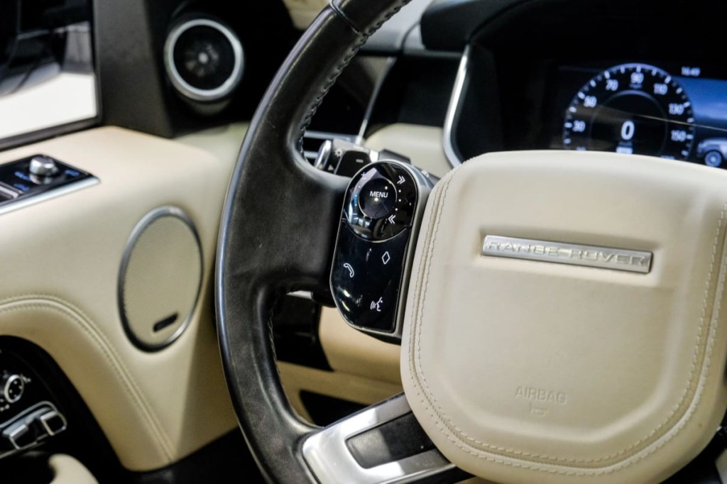 2020 Land Rover Range Rover Image 25