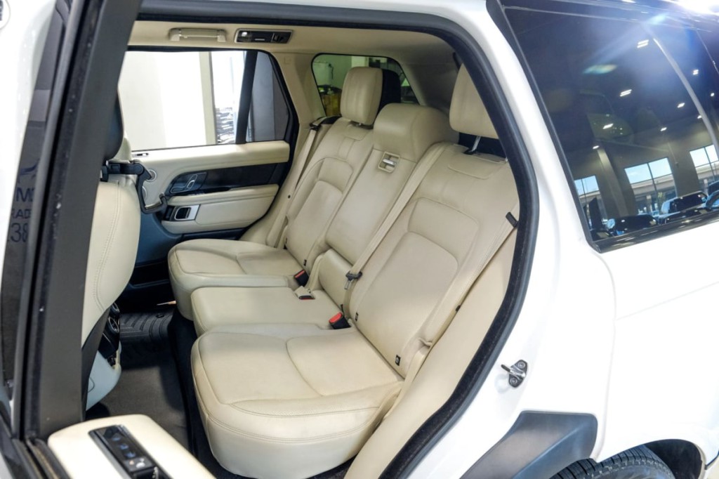 2020 Land Rover Range Rover Image 49