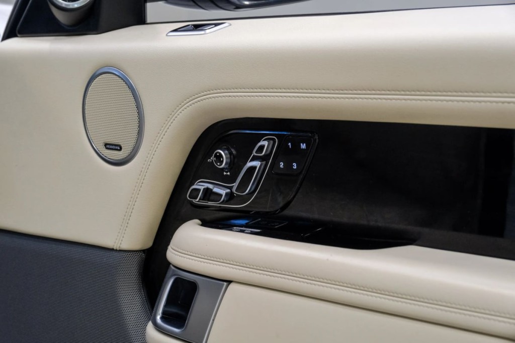 2020 Land Rover Range Rover Image 55