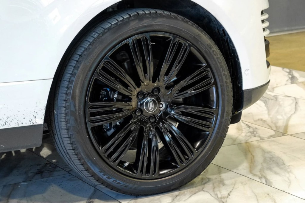 2020 Land Rover Range Rover Image 75