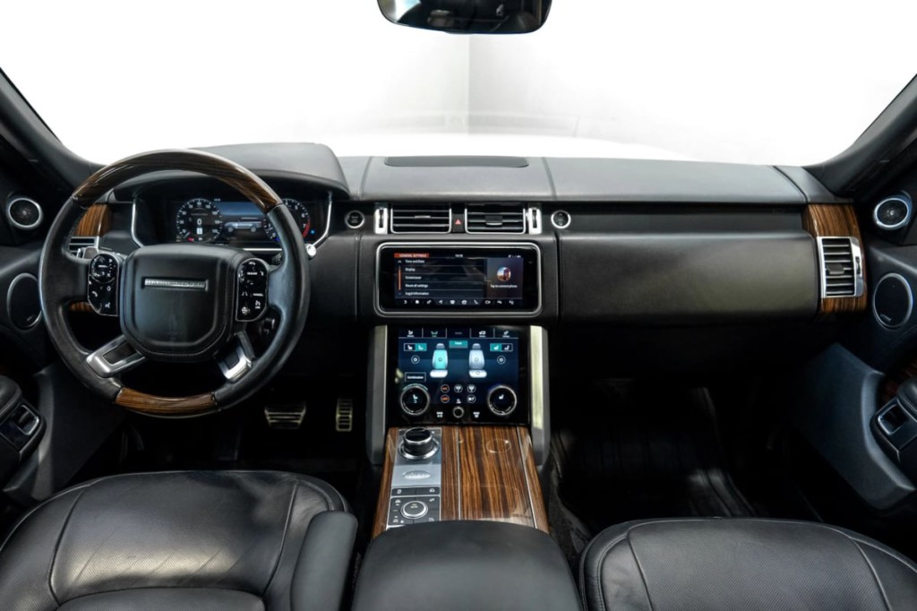 2018 Land Rover Range Rover Image 17