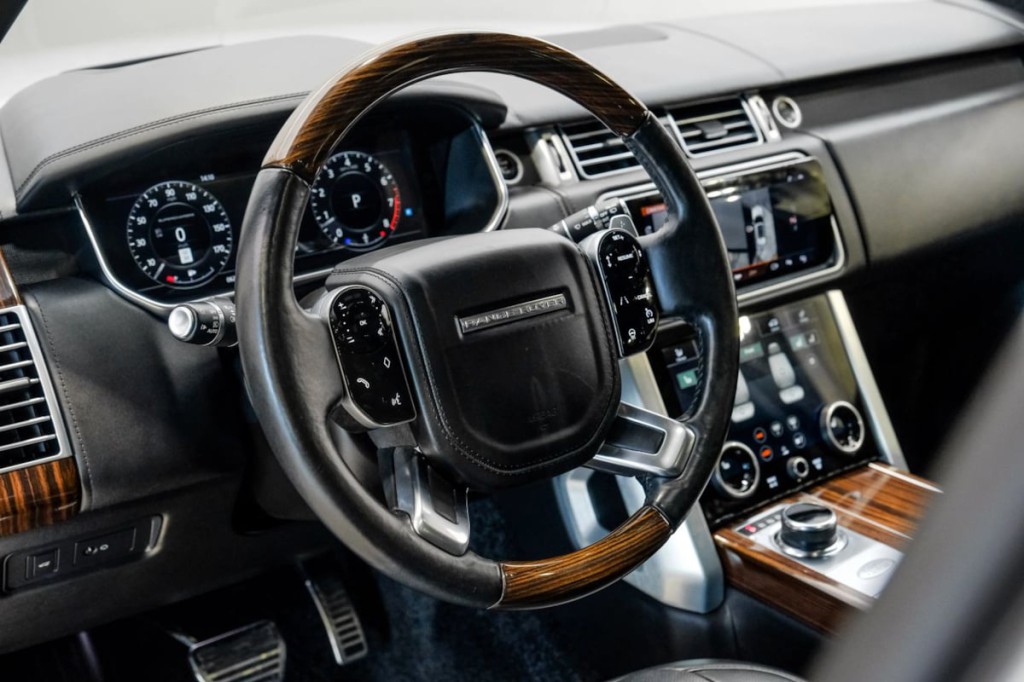 2018 Land Rover Range Rover Image 19