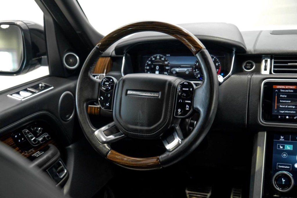 2018 Land Rover Range Rover Image 20