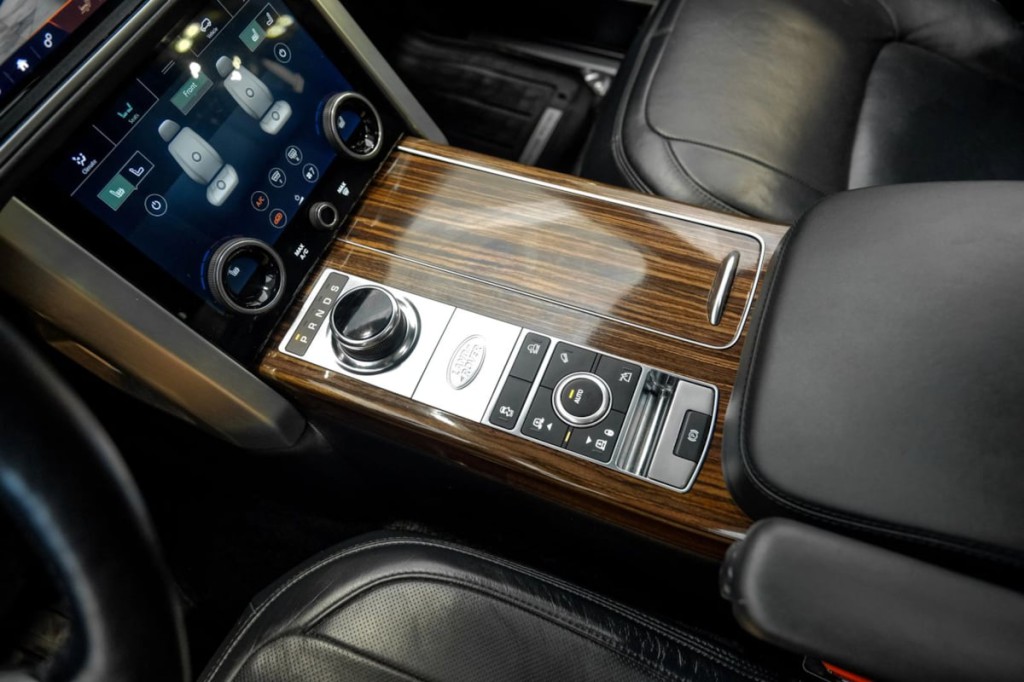 2018 Land Rover Range Rover Image 31