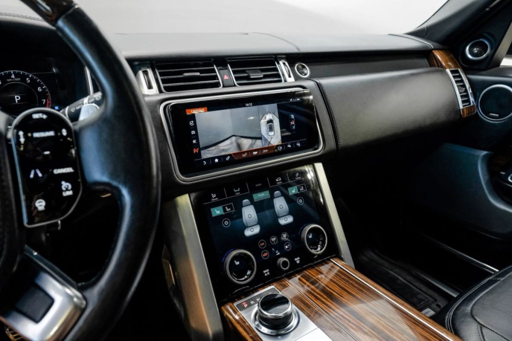 2018 Land Rover Range Rover Image 34