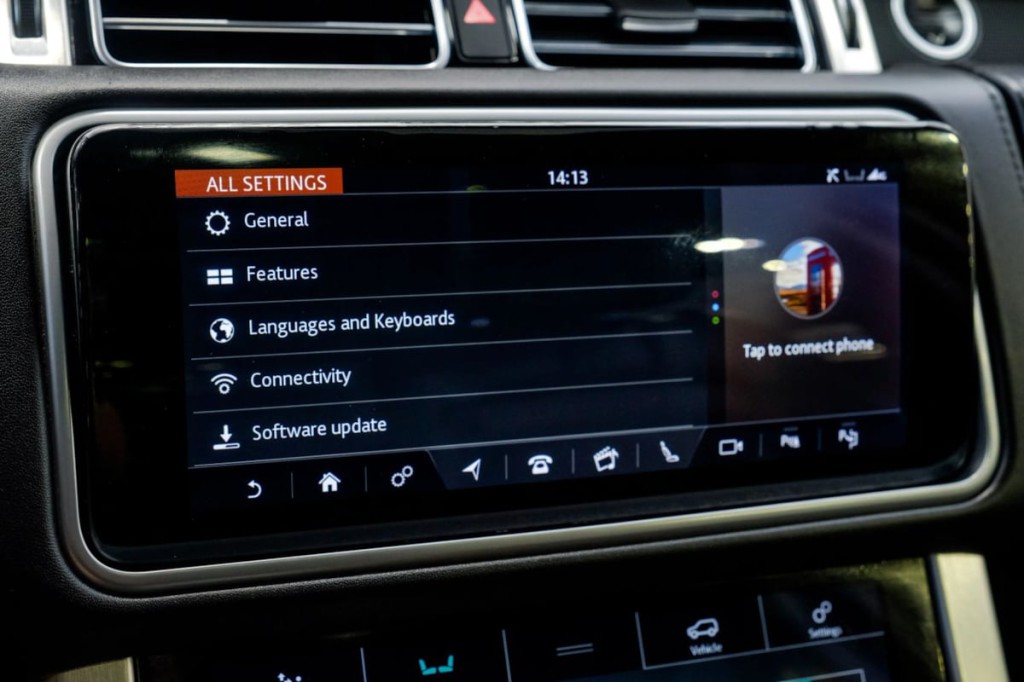 2018 Land Rover Range Rover Image 39