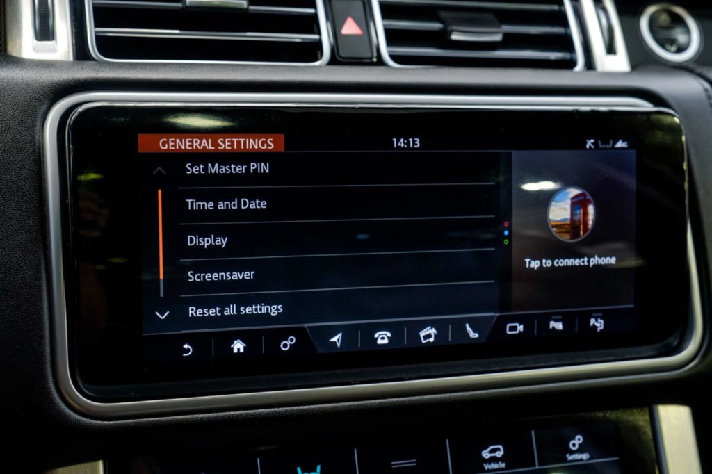 2018 Land Rover Range Rover Image 40