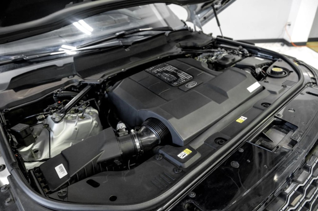 2018 Land Rover Range Rover Image 64